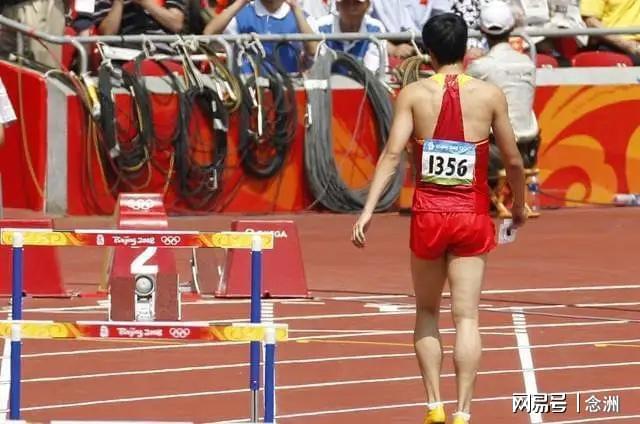 墨西哥万豪海滩巨鳄鱼袭人:28岁男子被拖入水中遇难